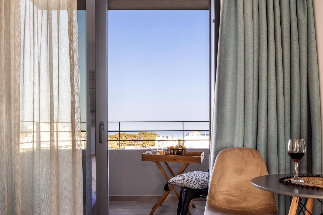 Lines Concept Accommodation Ретимно Экстерьер фото